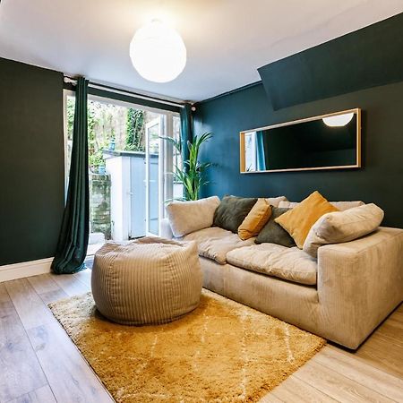 Colourful, 1-Bedroom Victorian Flat With Garden London Exterior photo