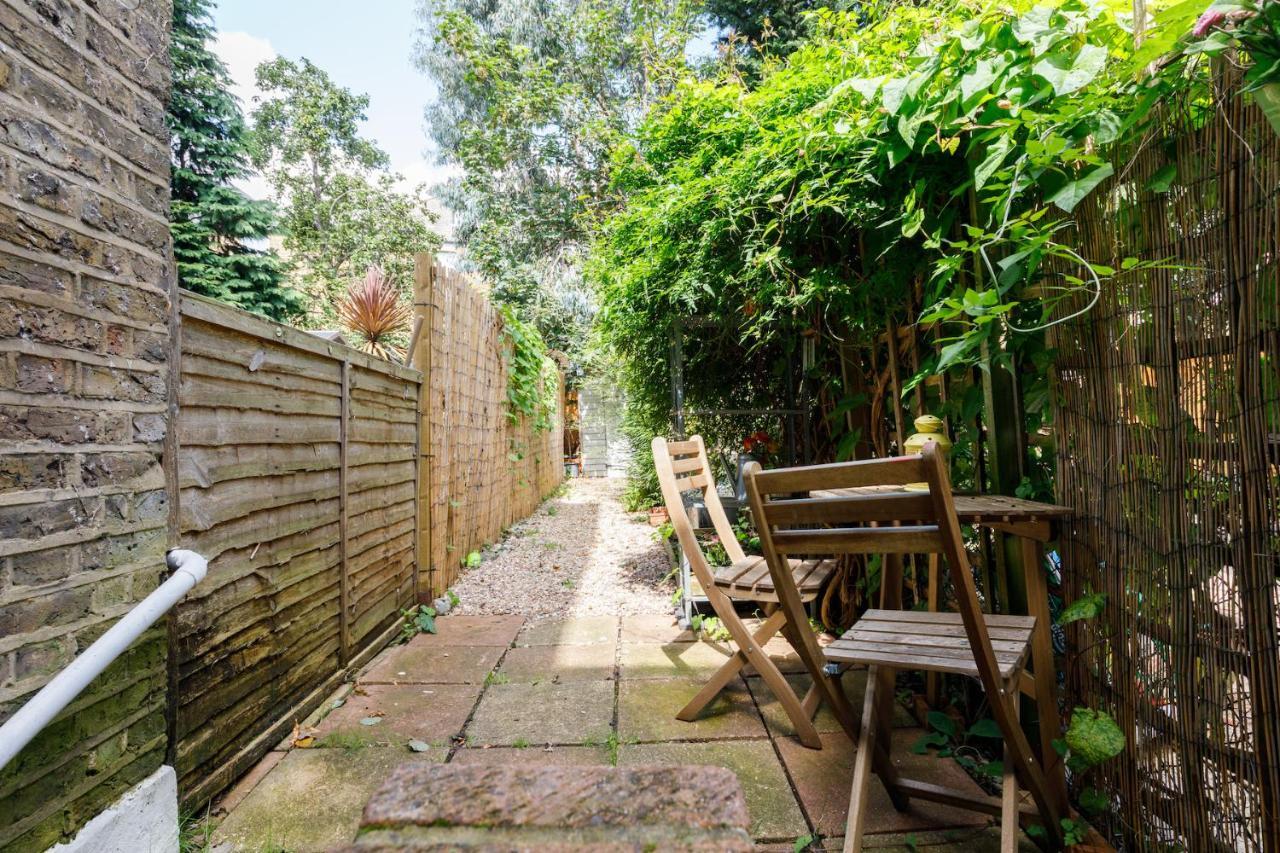 Colourful, 1-Bedroom Victorian Flat With Garden London Exterior photo